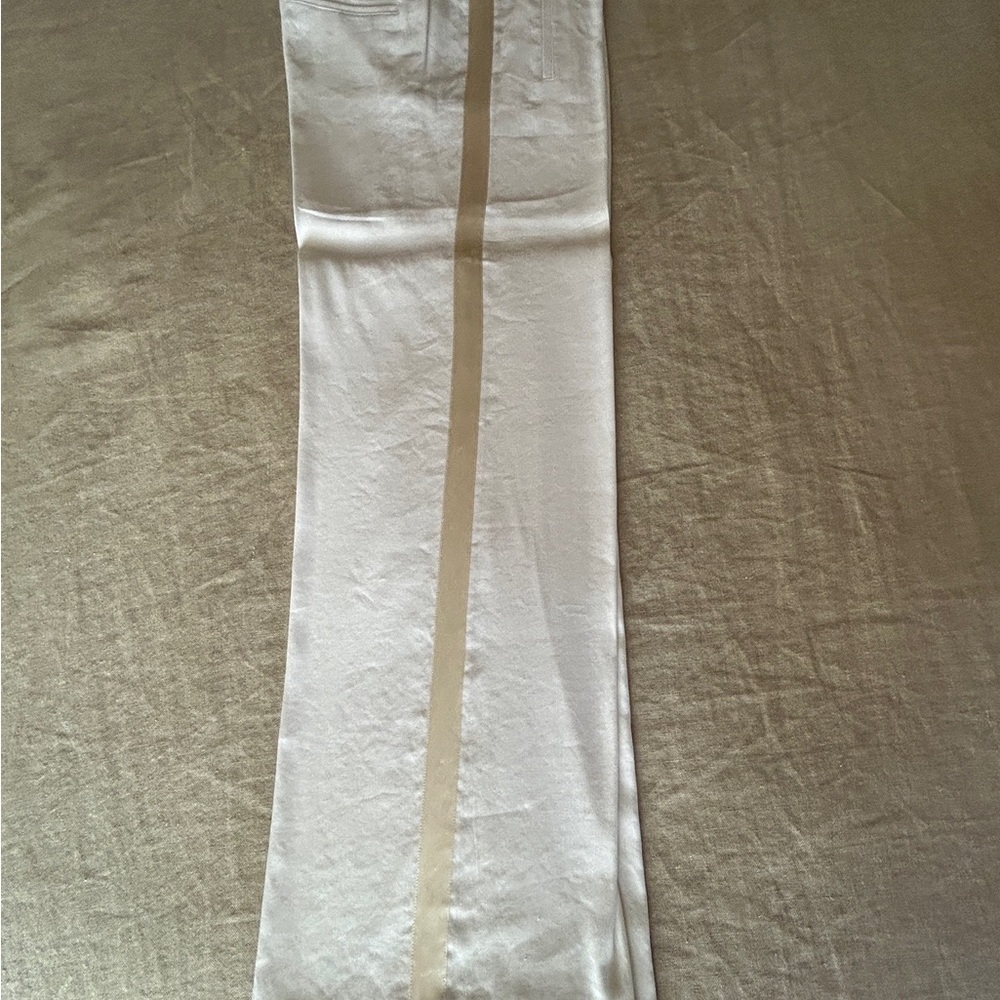Vince Cream and White Linen Blend Garment